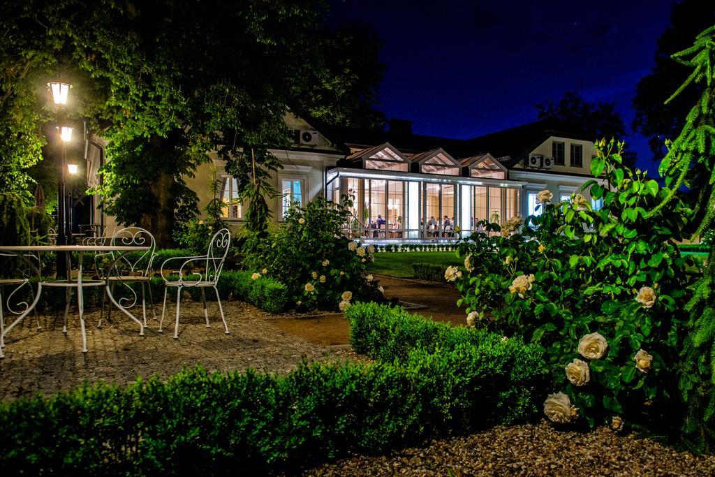Hotel&Spa Dwor Droblin Leśna Podlaska Buitenkant foto